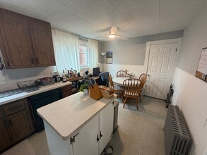 429 Main St, Unit 1 in Medford, MA - Building Photo - Building Photo