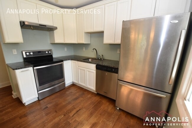 1750 Aberdeen Cir in Crofton, MD - Building Photo - Building Photo
