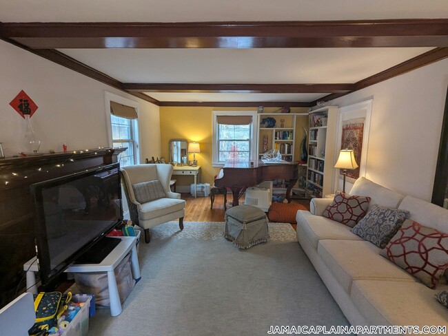 16 Allandale St in Boston, MA - Building Photo - Building Photo