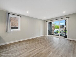 3944 S Indiana Ave in Chicago, IL - Building Photo - Building Photo
