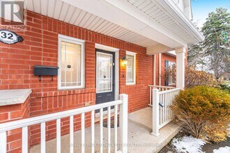 50 Hillcrest Ave in Brampton, ON - Building Photo - Building Photo