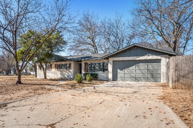 2620 Acacia Ct in Norman, OK - Building Photo - Building Photo