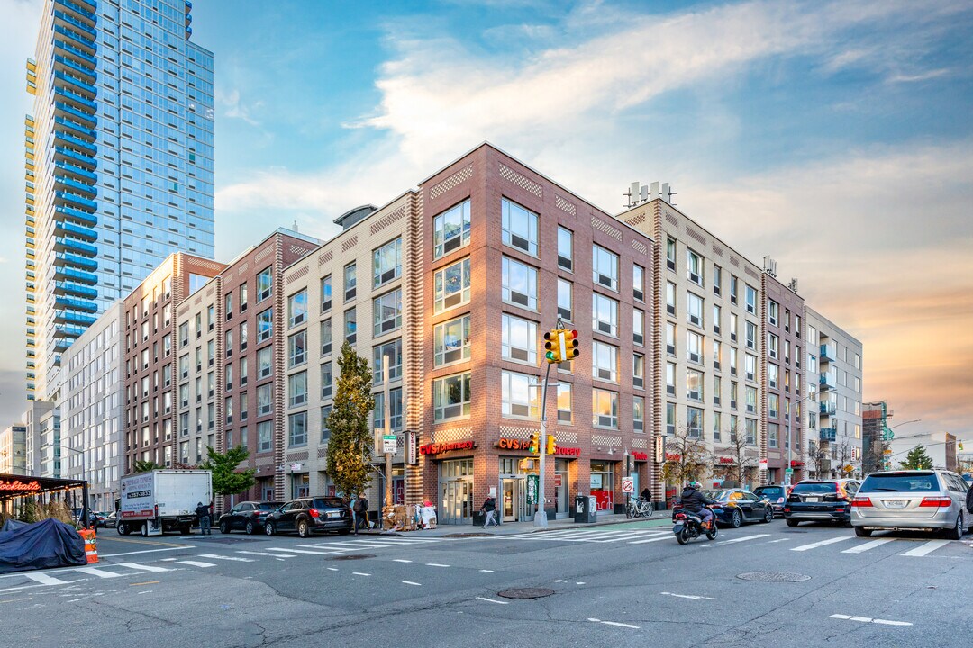 The Edge South in Brooklyn, NY - Foto de edificio