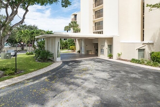 Hidden Banyan in Lantana, FL - Building Photo - Building Photo