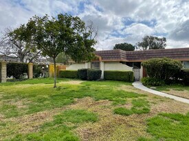 4150 Lake Harbor Ln, Unit 4150 Lake Harbor Ln. in Westlake Village, CA - Building Photo