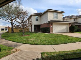 7346 Cypress Pr Dr in Cypress, TX - Building Photo