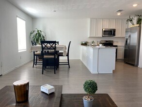 252 Tugboat Annie Wy in Jarrell, TX - Building Photo - Building Photo