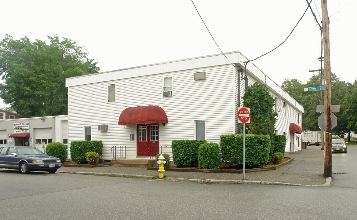 38 Lowell St in Nashua, NH - Foto de edificio