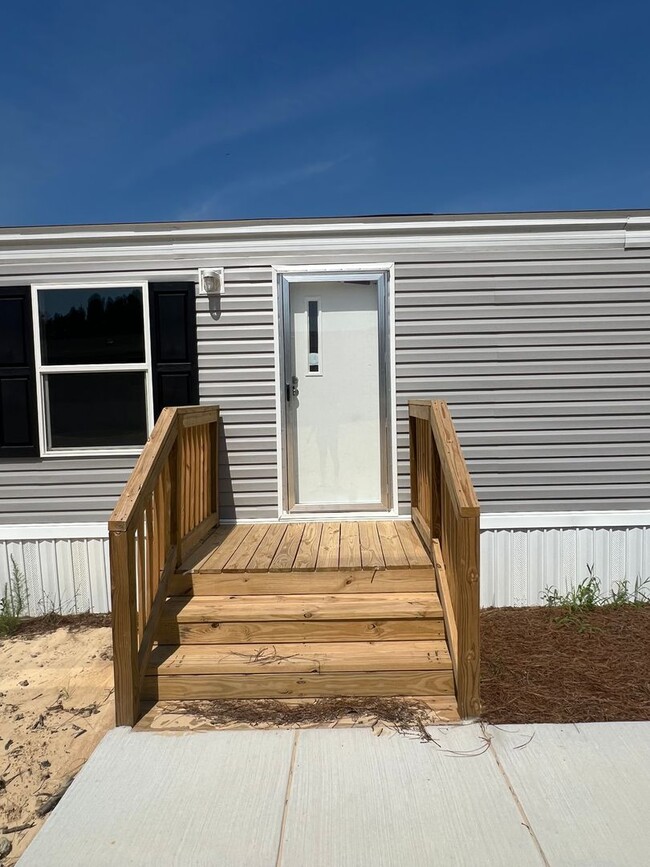 1012 Evergreen Dr in Galivants Ferry, SC - Building Photo - Building Photo