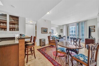 1607 Ponce de Leon in Coral Gables, FL - Building Photo - Building Photo