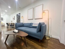 18 Avenue B in New York, NY - Building Photo