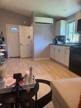 8 Spruce Ave, Unit 2 in Newburgh, NY - Building Photo - Building Photo