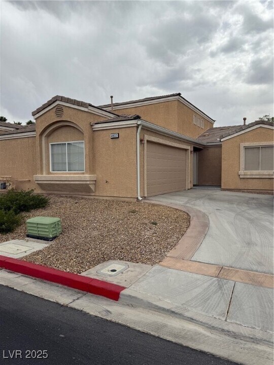 4832 Marco Polo St in North Las Vegas, NV - Building Photo