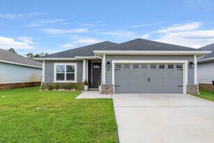 88 Cool Breeze Lp in Freeport, FL - Building Photo