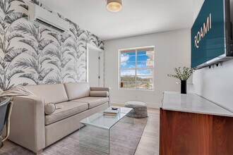 4025 Indian Creek Dr in Miami Beach, FL - Building Photo - Building Photo