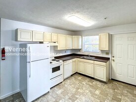 2 Bob Cat Ct in Frostburg, MD - Building Photo