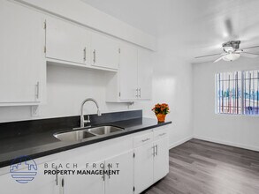 1576 Elm Ave. in Long Beach, CA - Building Photo - Building Photo