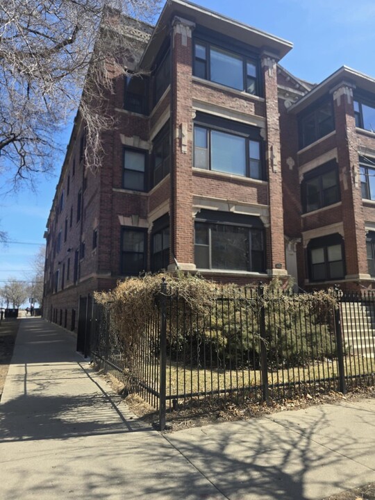 5927 N Kenmore Ave in Chicago, IL - Building Photo