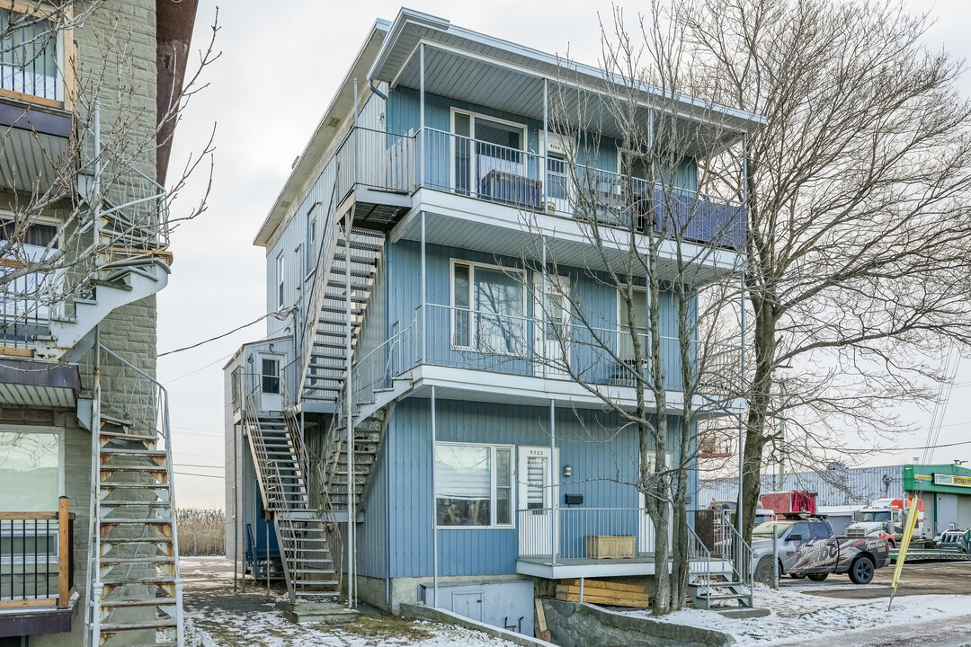 4360-4366 Sainte-Anne Boul in Québec, QC - Building Photo