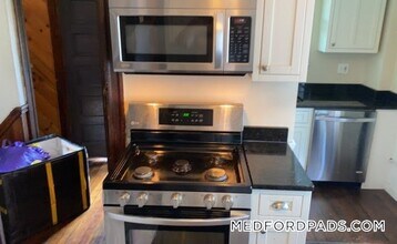 260 Boston Ave in Medford, MA - Building Photo - Building Photo