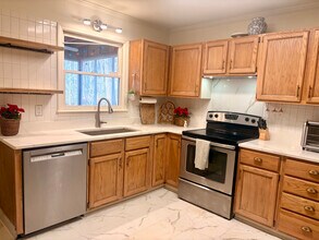 300 NC-54 in Carrboro, NC - Building Photo - Building Photo