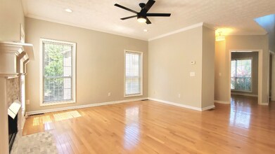 25 Cherrystone Walk in Suwanee, GA - Building Photo - Building Photo