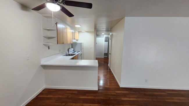 39118 Sundale Dr, Unit B in Fremont, CA - Foto de edificio - Building Photo