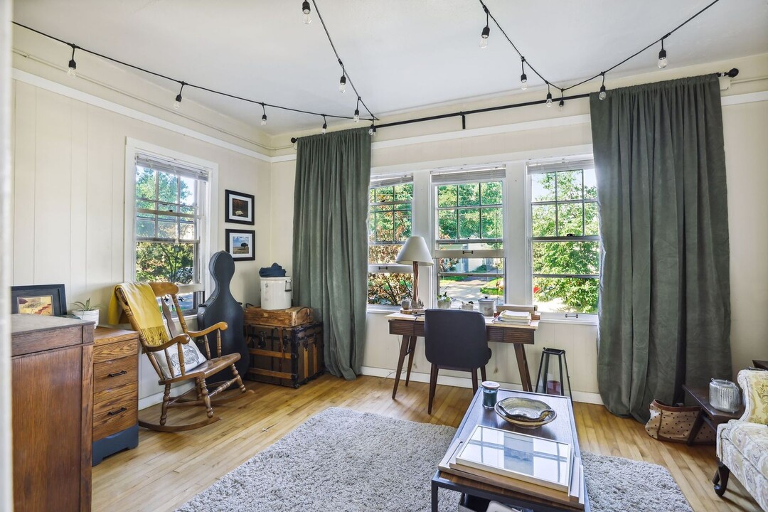 1709 Fillmore St NE in Minneapolis, MN - Building Photo
