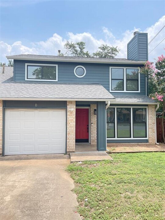 6201 Hill Forest Dr in Austin, TX - Building Photo