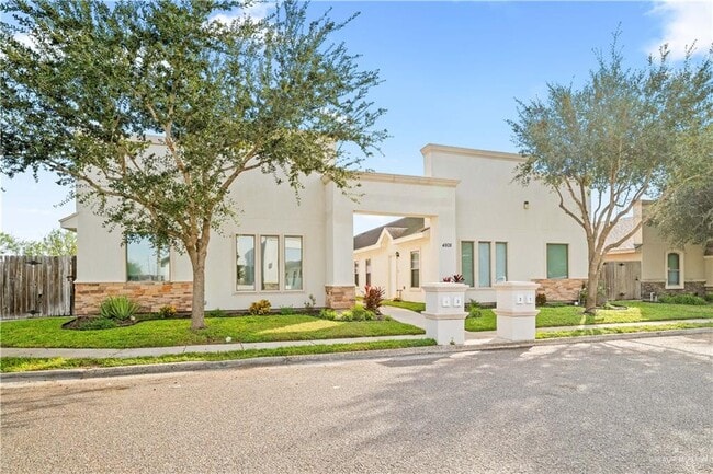 property at 18 N Ebony St