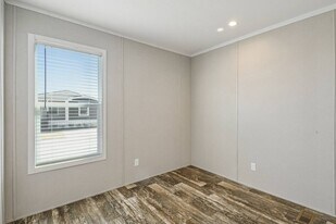 1616 American Dr in Cleburne, TX - Building Photo