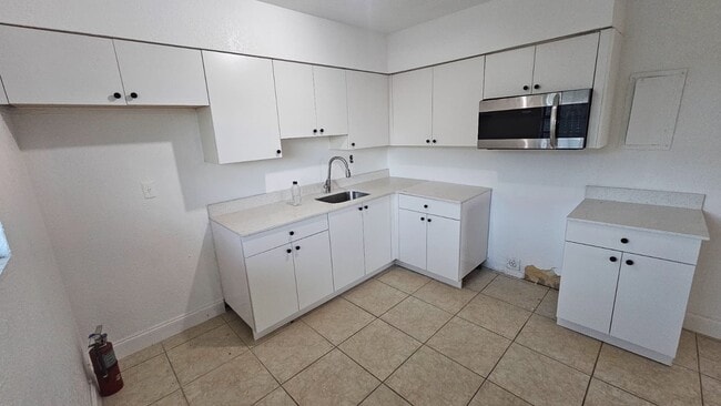 310 Sharar Ave, Unit #4