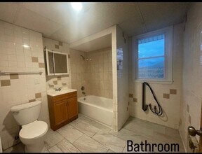 453 Malden St in Revere, MA - Building Photo - Building Photo