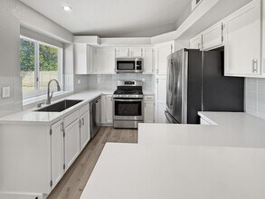 69736 Cypress Rd in Cathedral City, CA - Building Photo - Building Photo