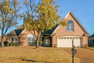 13102 Braybourne Pl in Olive Branch, MS - Building Photo