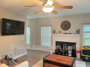 108 Mint Ct in Cary, NC - Building Photo - Building Photo