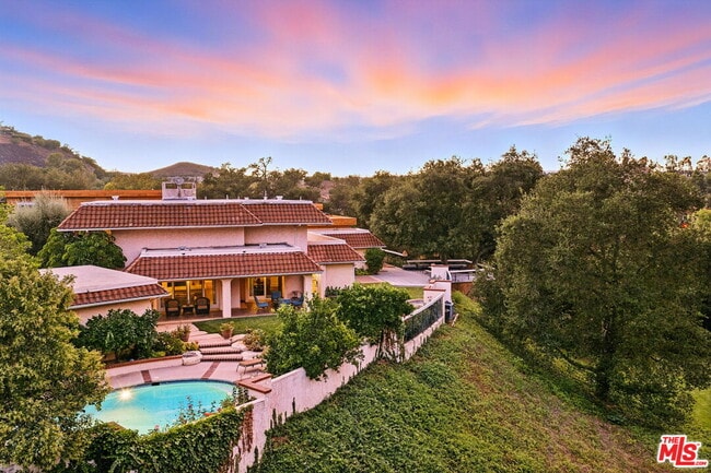 23731 Park Madrid in Calabasas, CA - Building Photo - Building Photo