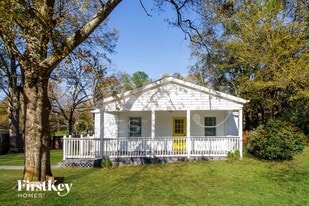 3966 Oglesby Rd in Powder Springs, GA - Building Photo