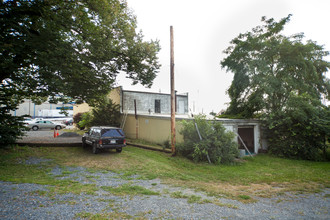 Wayside Apartments in Frederick, MD - Building Photo - Building Photo