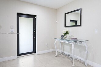 840 NE 143rd St in North Miami, FL - Building Photo - Building Photo