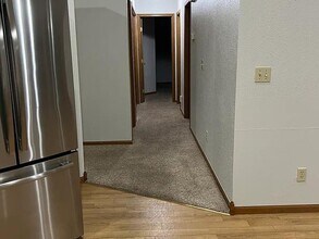 104 N Belmont Dr in Mankato, MN - Building Photo - Building Photo