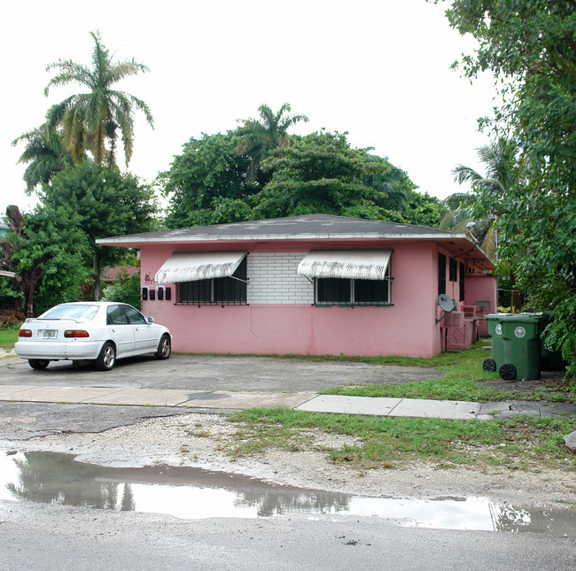 8321 NE Miami Ct in Miami, FL - Building Photo - Building Photo