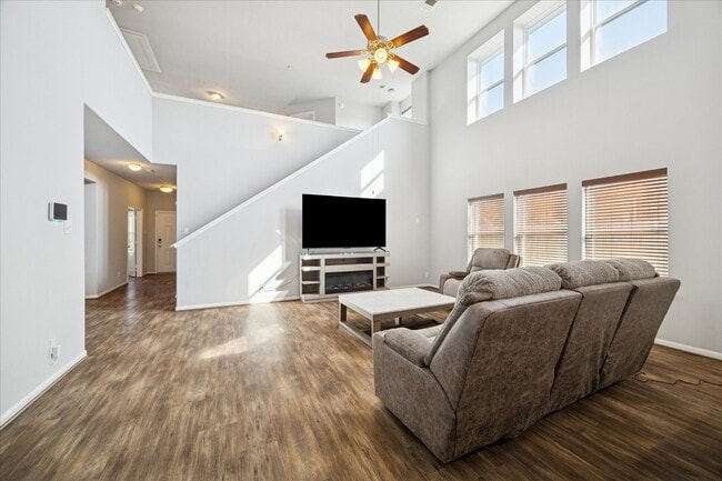 property at 7610 Retama Terrace Ln