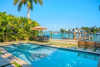 253 N Coconut Ln in Miami Beach, FL - Building Photo - Building Photo