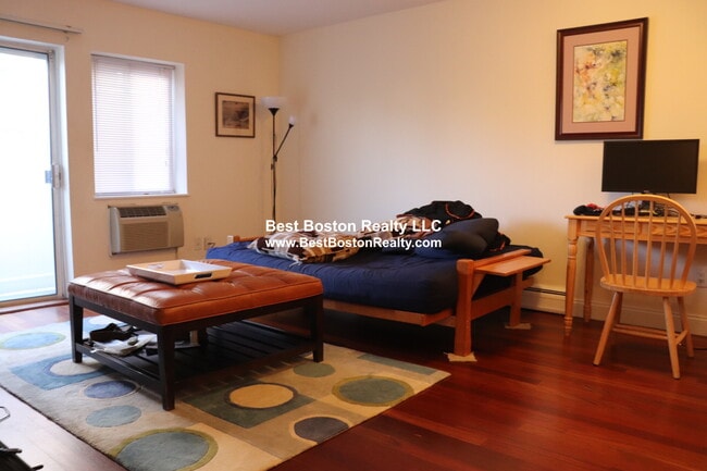 property at 50 Craigie St