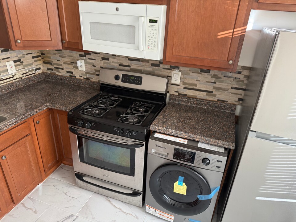 5644 Midwood Ave in Baltimore, MD - Building Photo