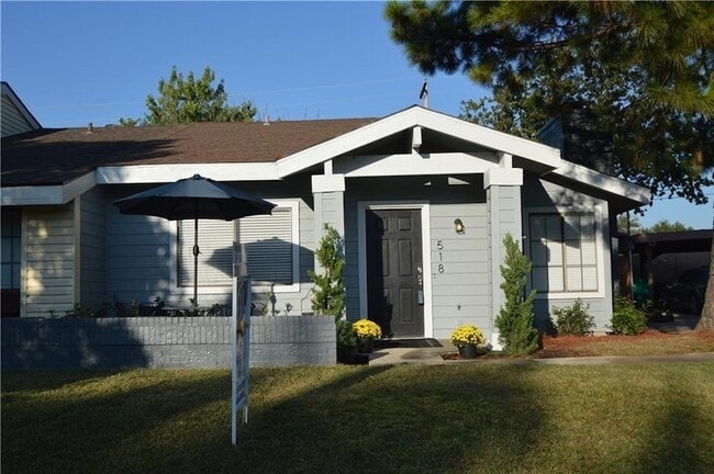 property at 518 Hunters Glen St