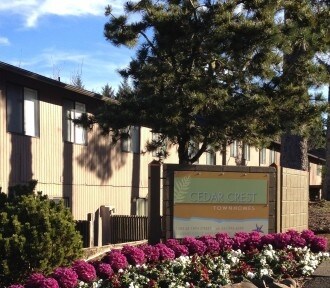 Cedar Crest Townhomes in Lincoln City, OR - Building Photo - Building Photo