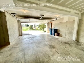 703 Country Club Rd in Red Lion, PA - Building Photo - Building Photo