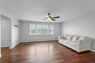 166 Hall St in New Haven, CT - Foto de edificio - Building Photo